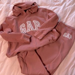 Gap Jogger Set